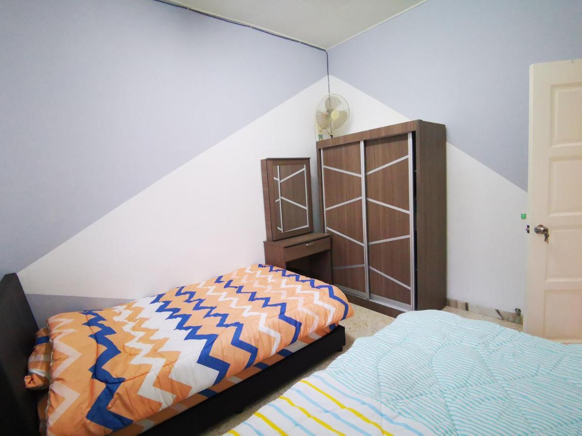 Bagan Terrace House Near To Sunway Carnival Mall, Seberang Jaya Villa Butterworth Buitenkant foto